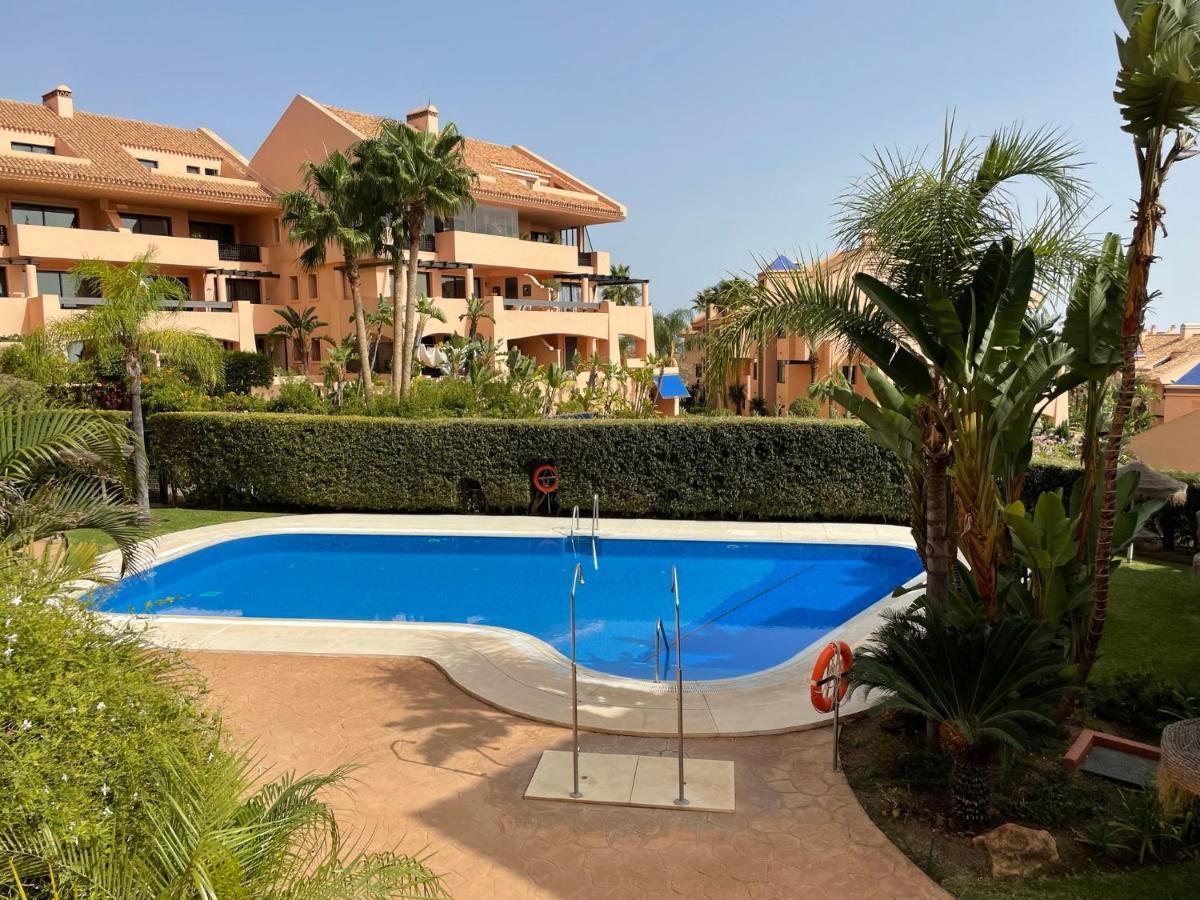 Calahonda Luxury Apartment With A Stunning Sea View Mijas Exteriör bild